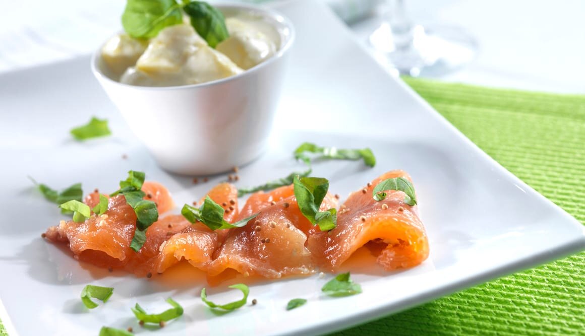 Gravet ishavsrøye med potetstuing