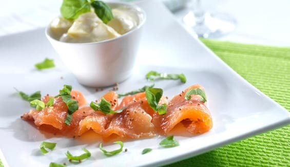 Gravet ishavsrøye med potetstuing