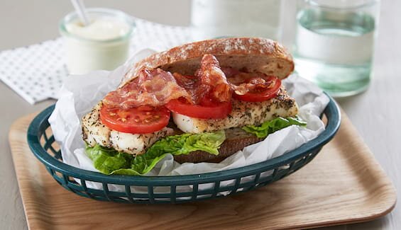 Club sandwich med torsk