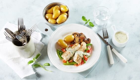 Stekt steinbit med basilikumsaus