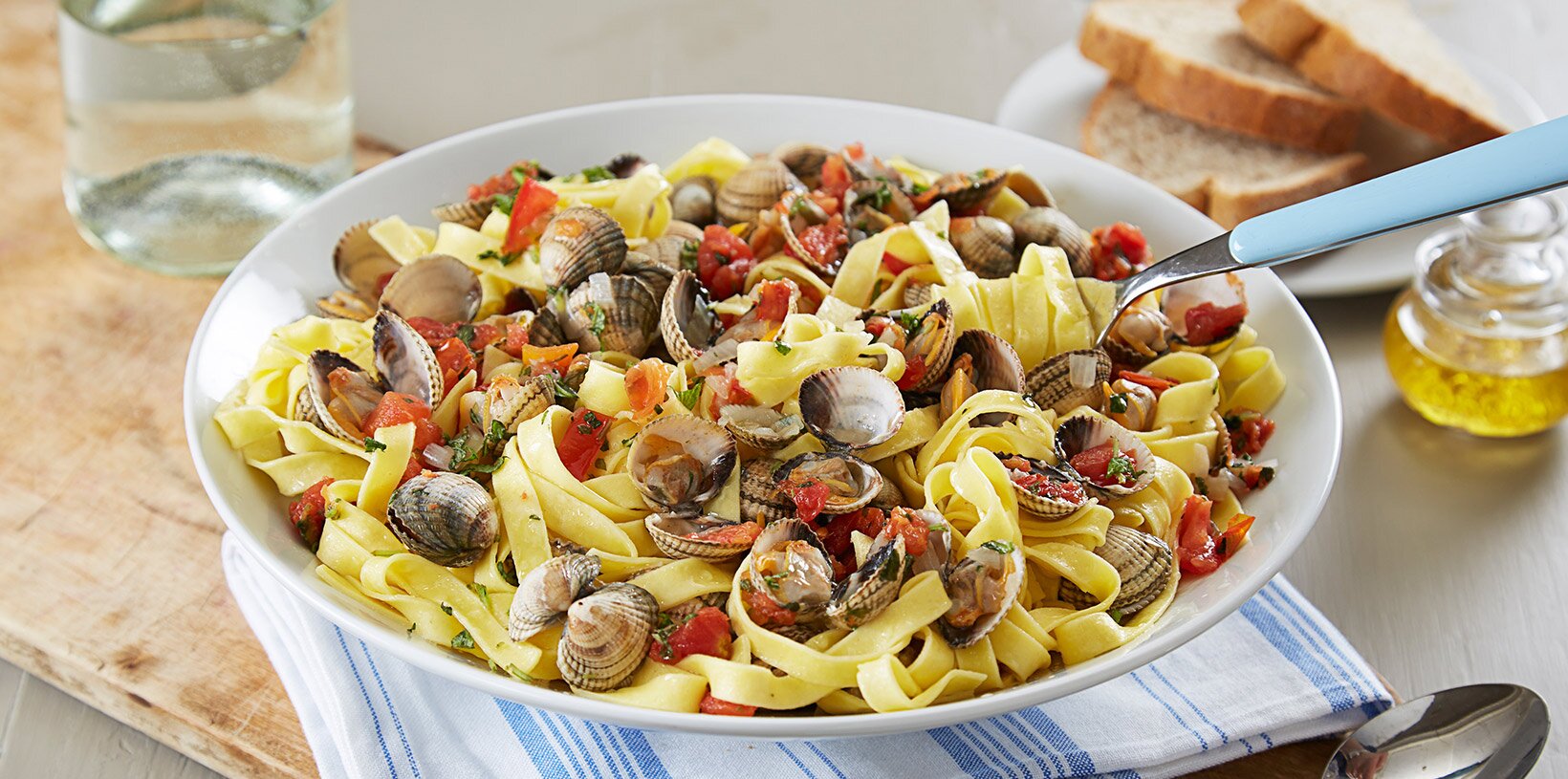 Hjerteskjell med pasta og tomater