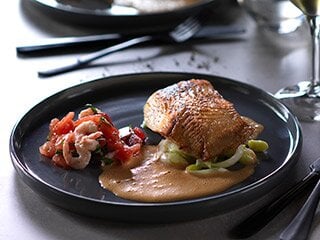 Stekt kveite med skalldyrsaus