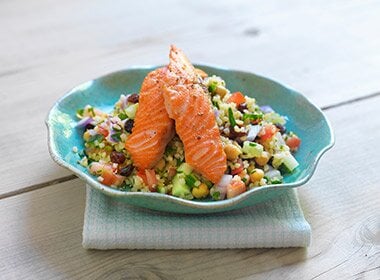 Stekt laks med bulgursalat