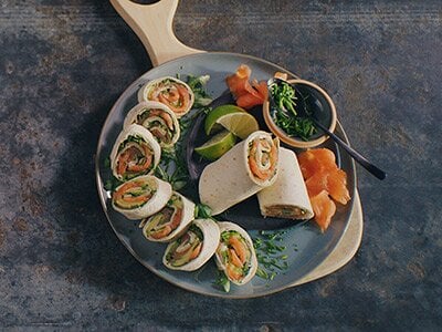 Tortillabiter med røkt laks