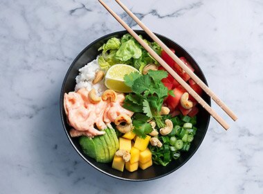 Poke med spicy reker