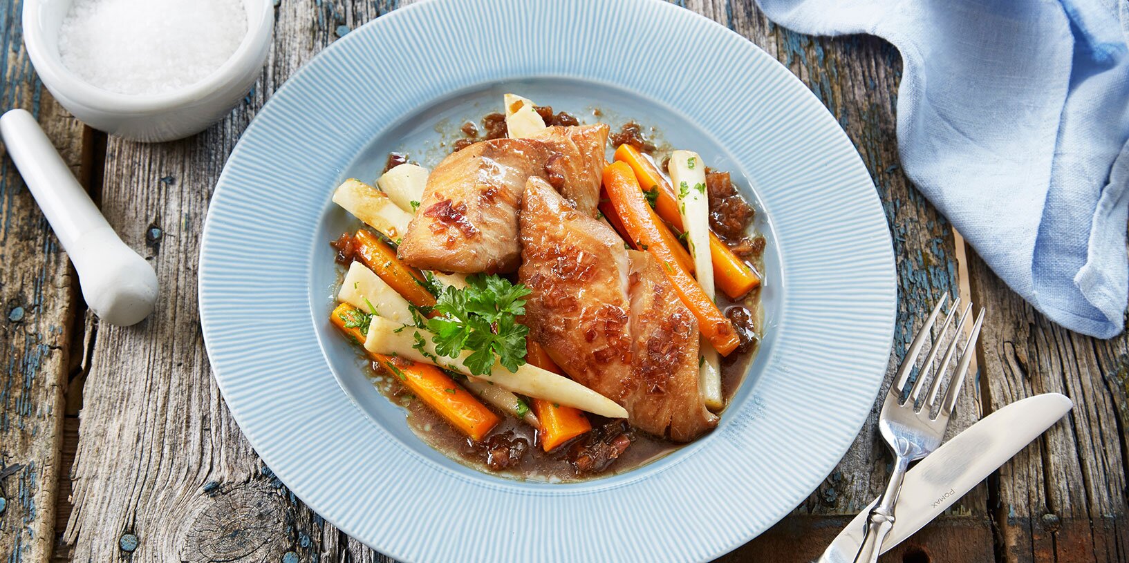 Sei marinert i ingefær med smørdampede rotgrønnsaker