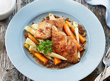 Sei marinert i ingefær med smørdampede rotgrønnsaker