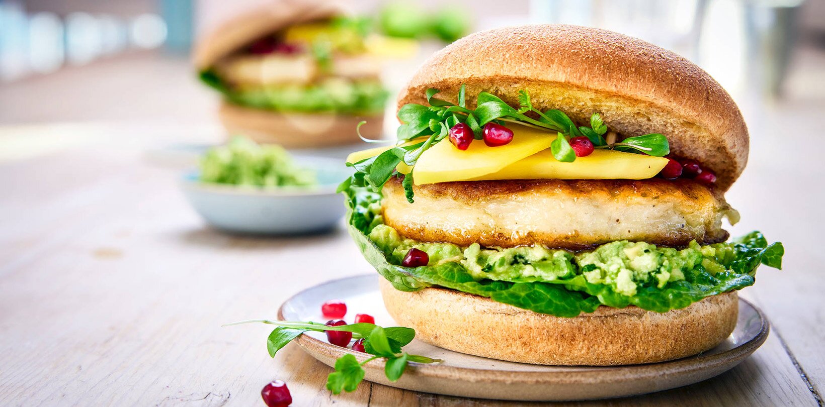 Fiskeburger med tilbehør